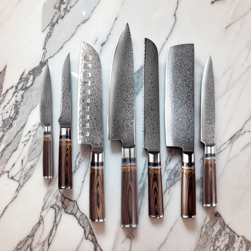 Micarta Jewels 7-delige Damascus Messenset + Acacia houder dubbelzijdig Messenset met blok Shinrai Japan 